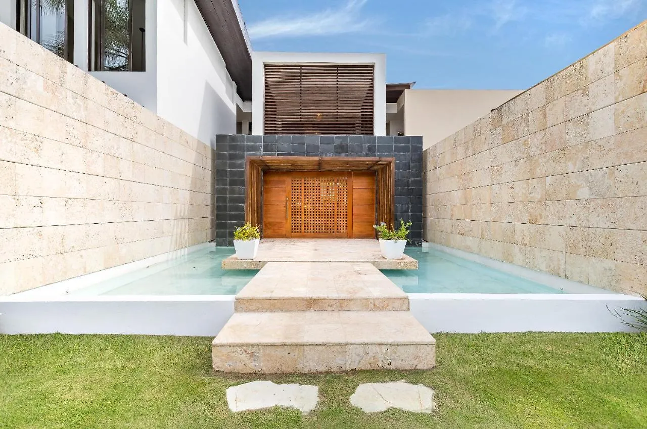 Exclusive Punta Cana Resort And Club Pool Villas