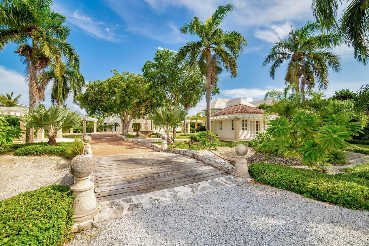 Exclusive Punta Cana Resort And Club Pool Villas
