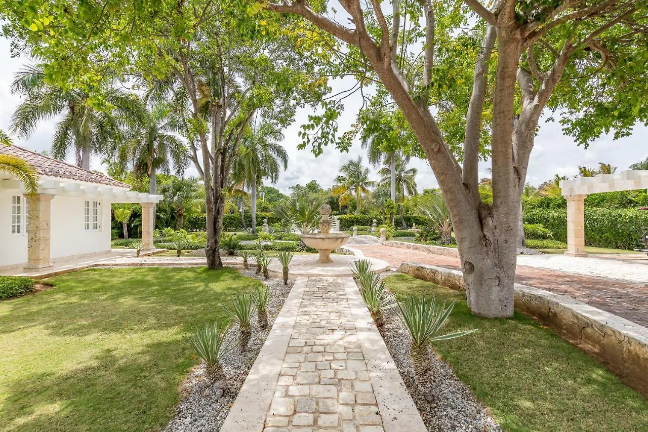 Exclusive Punta Cana Resort And Club Pool Villas