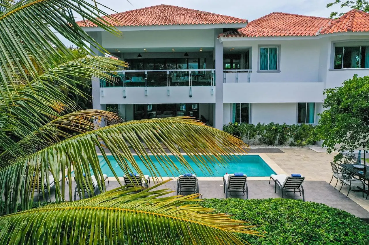 Exclusive Punta Cana Resort And Club Pool Villas